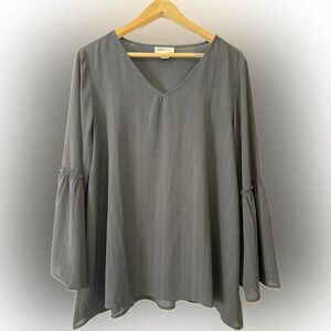 Style & Co bell sleeve long sleeve blouse black with silver size large